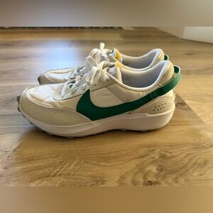 Nike Women's White and Green Athletic Shoes